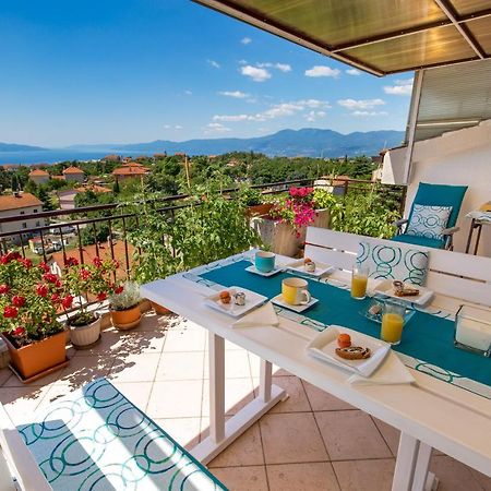 Apartment Magda With A Parking Space And Sea View Rijeka Exterior photo